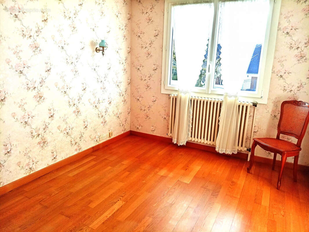 Maison à MESANGER