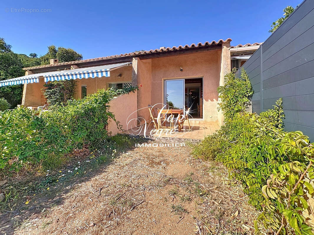 Appartement à LE LAVANDOU