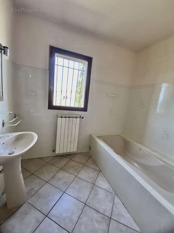 Maison à CESSENON-SUR-ORB