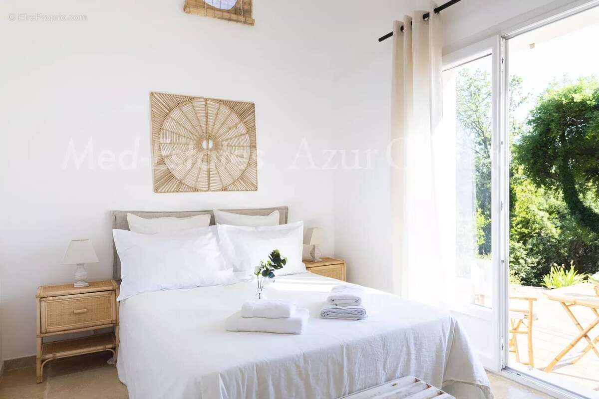 Maison à LA GARDE-FREINET