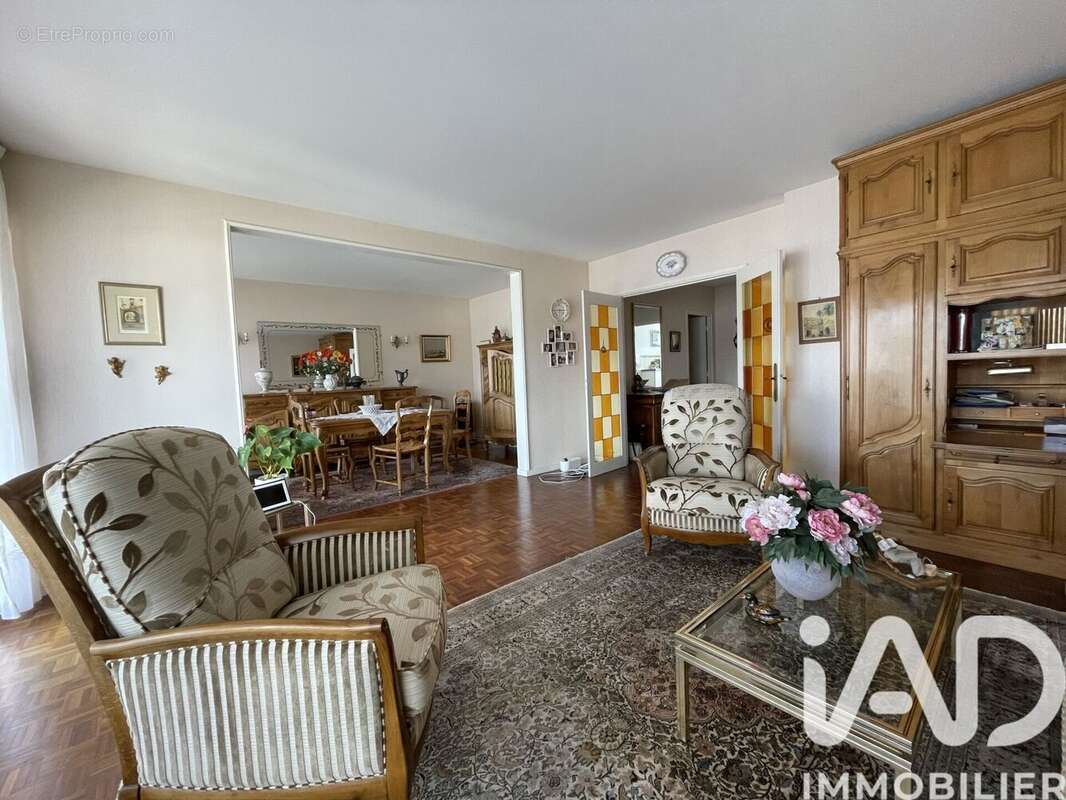 Photo 1 - Appartement à MARSEILLE-6E