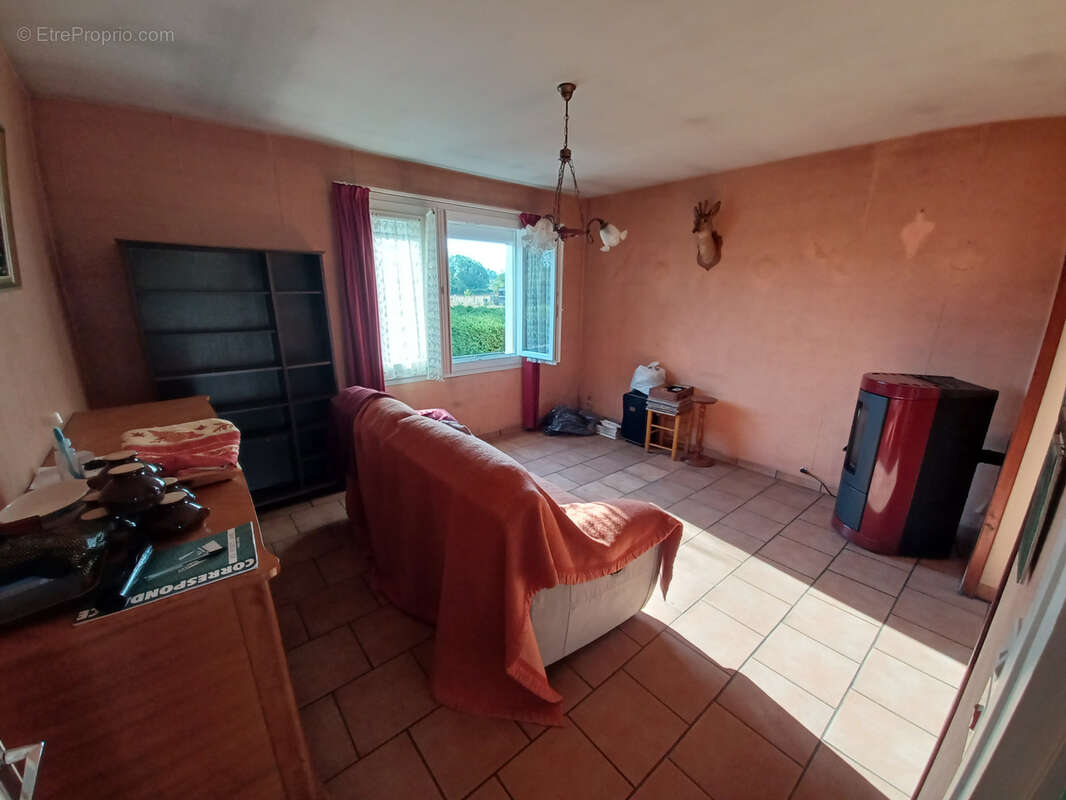 Maison à SANCERGUES