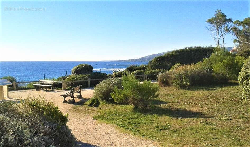 Appartement à FREJUS