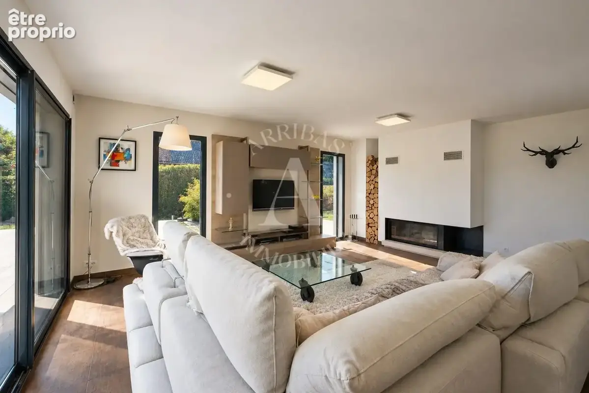 Maison 7 pièces 260 m² à vendre à Prevessin-Moens (01280) - photo 5