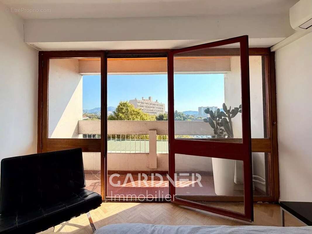 Appartement à MARSEILLE-8E