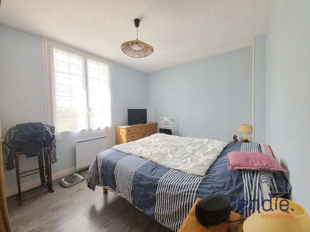 Maison à CHANTENAY-SAINT-IMBERT