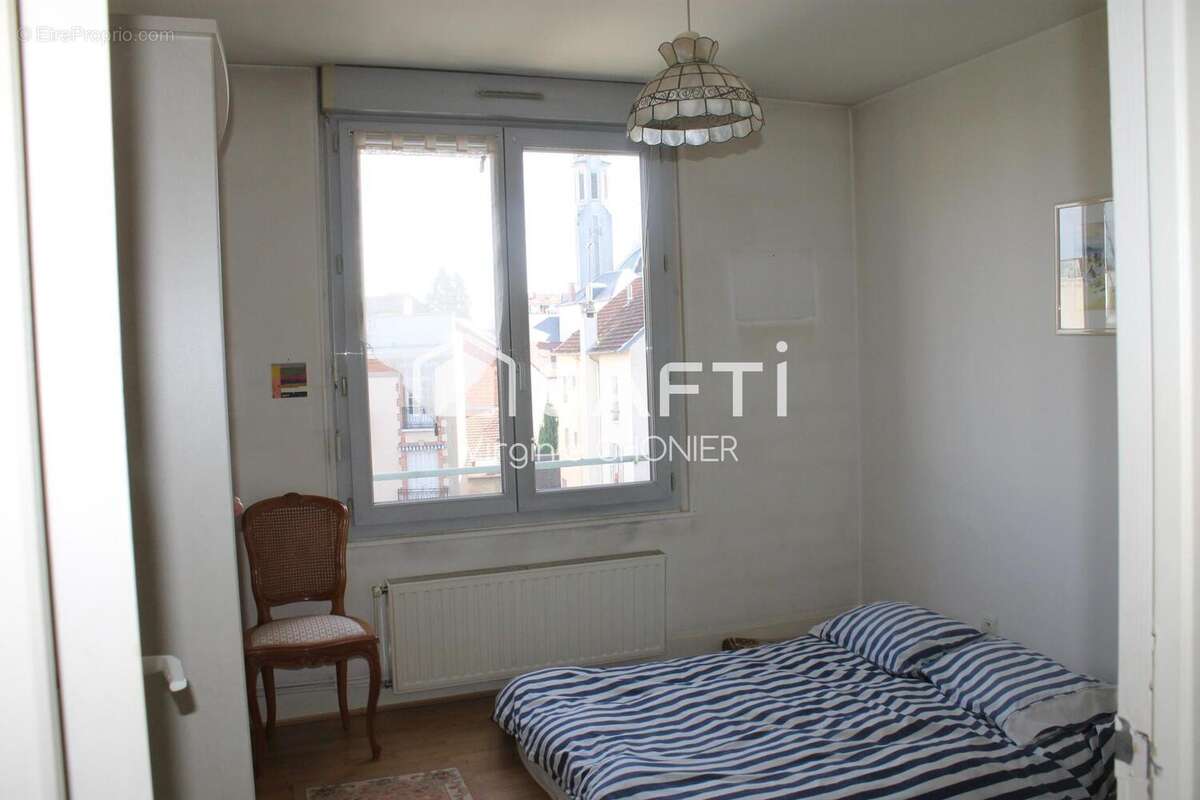 Appartement 117 m² à Vichy  - photo 7