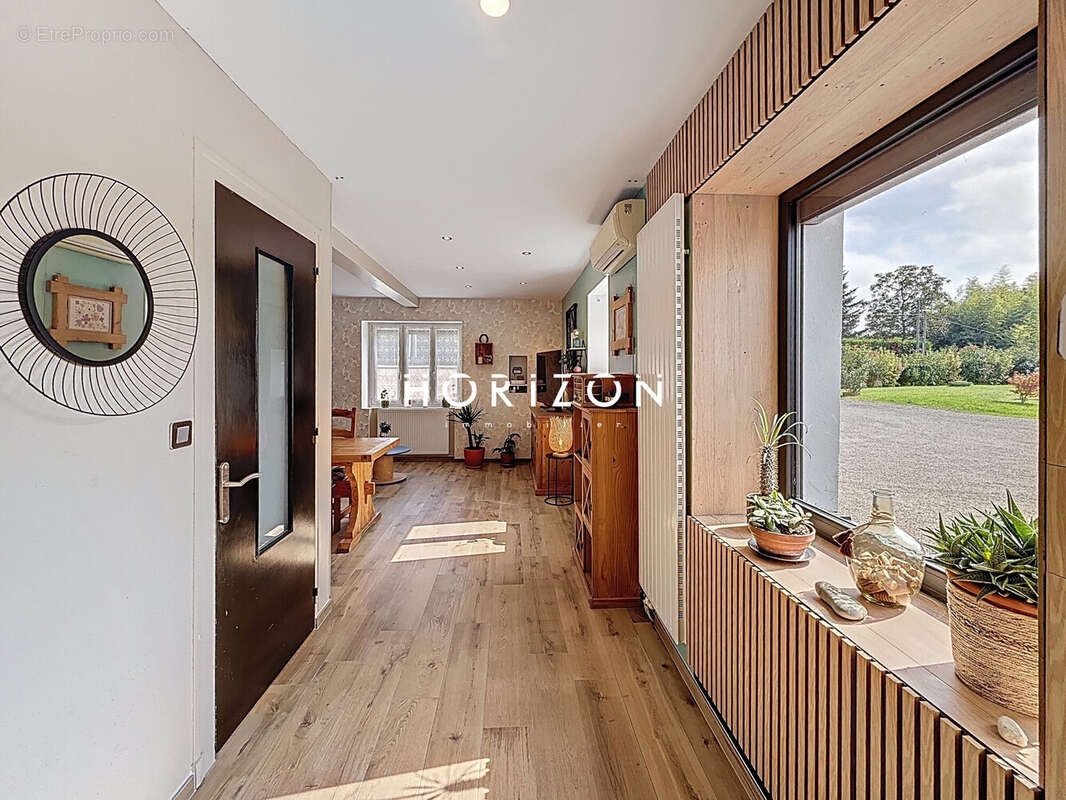 Maison à CORMORANCHE-SUR-SAONE