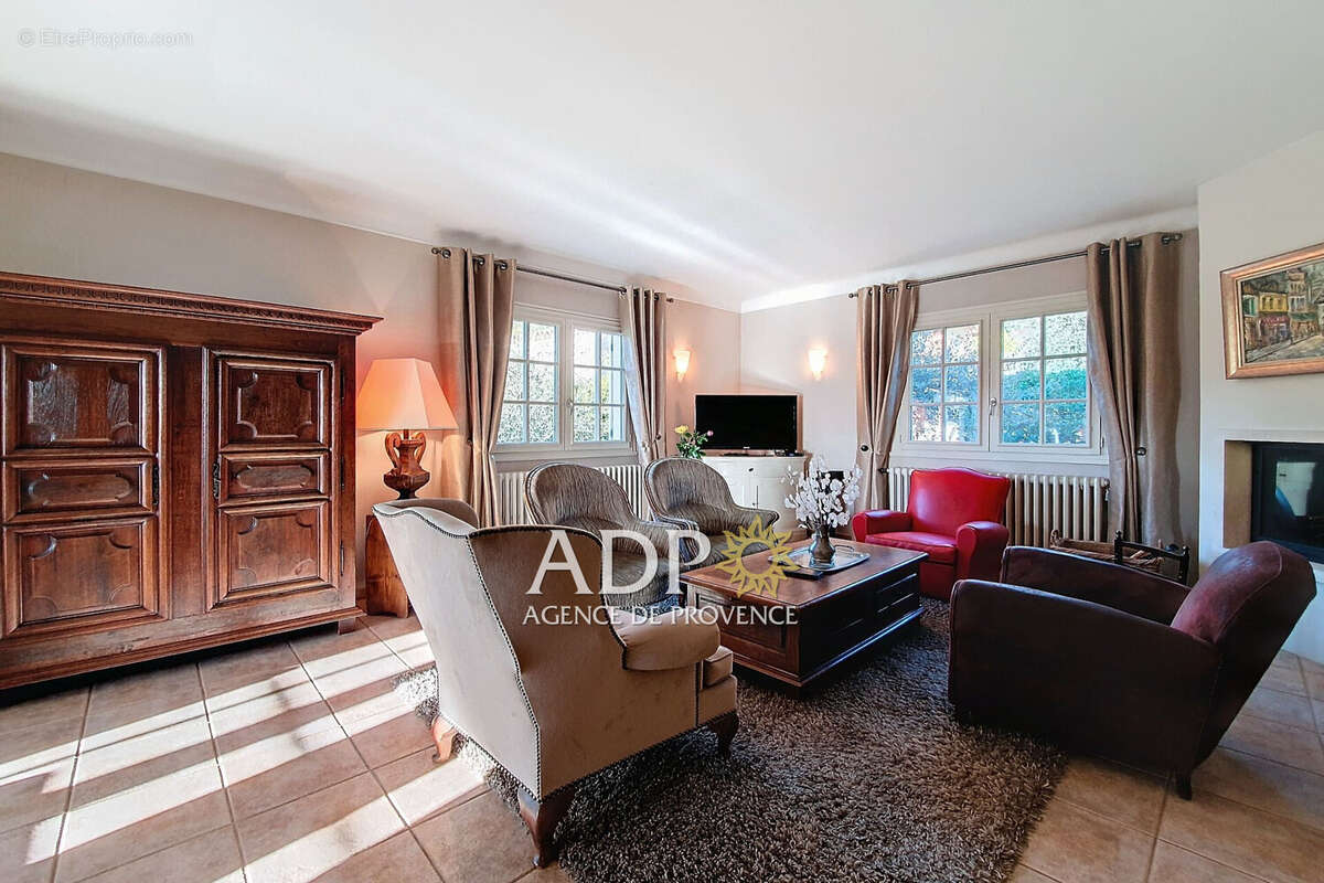 Maison à PEYMEINADE