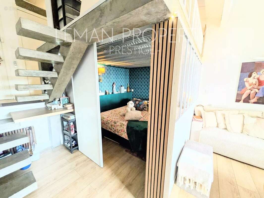 Appartement à VALLAURIS