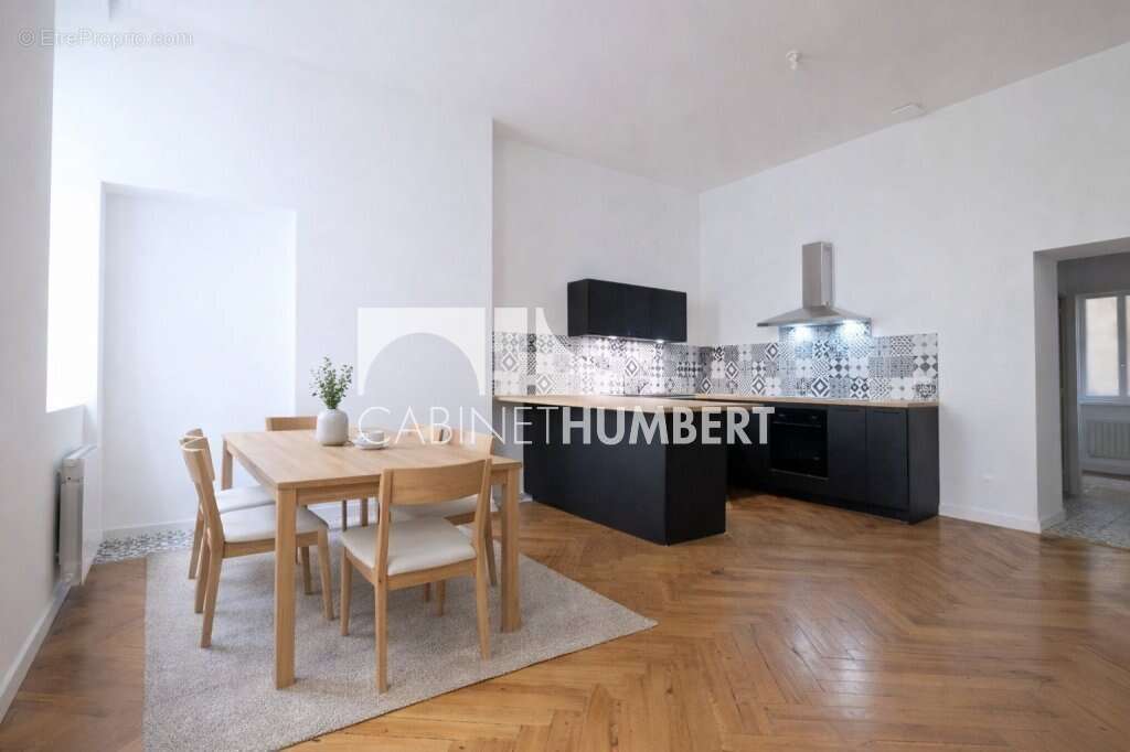 Appartement à SAINT-ETIENNE