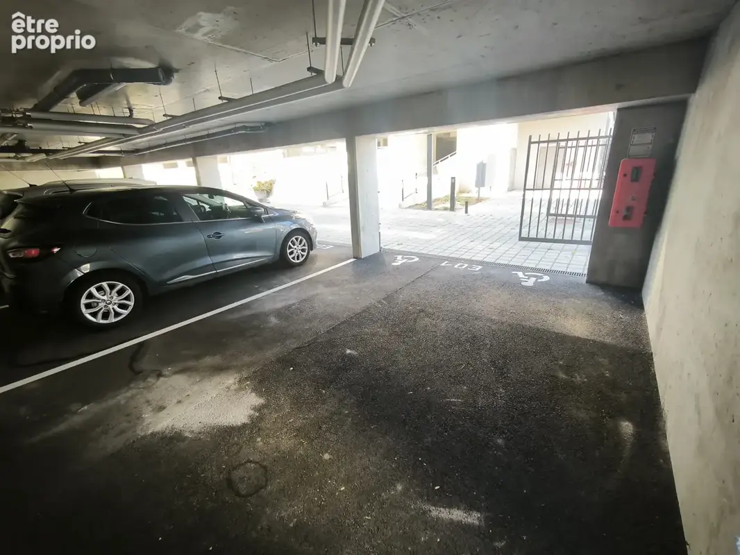 Emplacement de parking privatif - photo 4