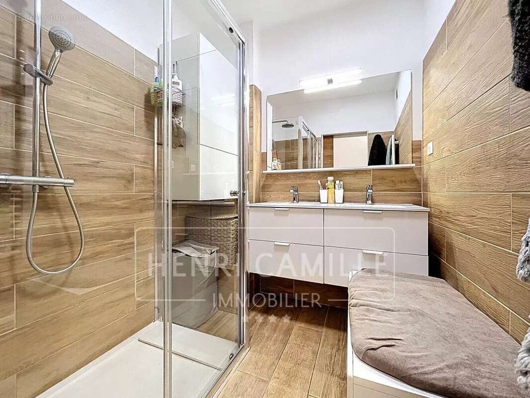 Appartement à LE CANNET