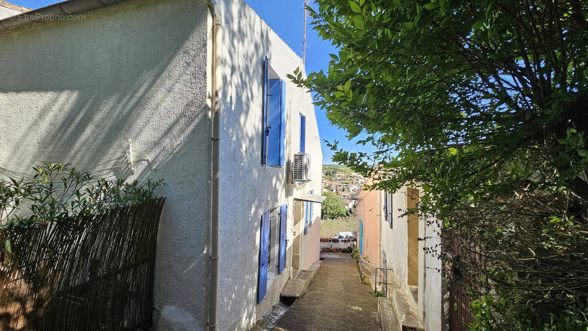 Maison à MAGALAS