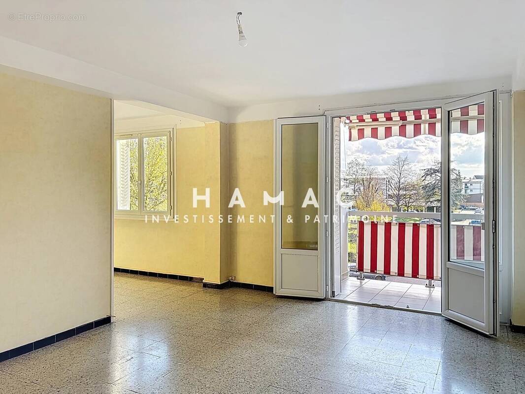 Appartement à SAINTE-FOY-LES-LYON