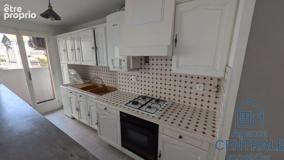 Appartement 3 pièces 63 m² à vendre à La Ciotat (13600) - photo 4