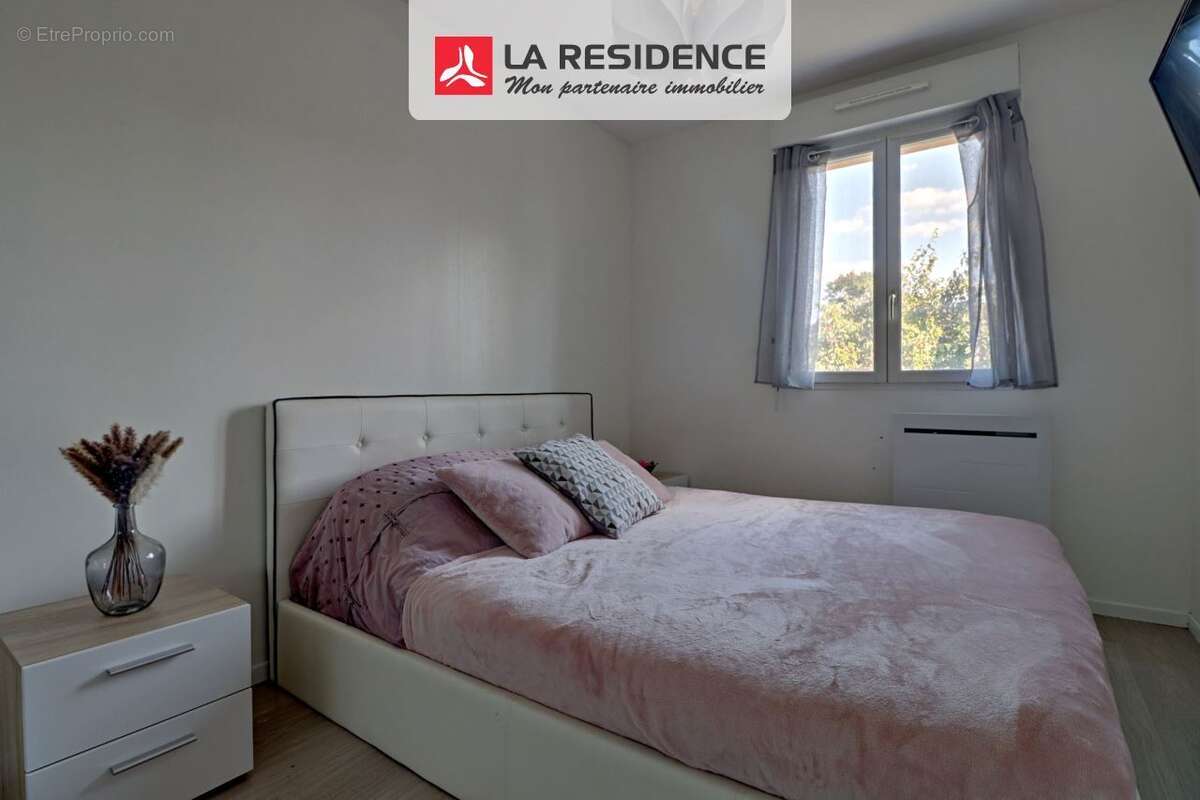 Maison à MAURECOURT