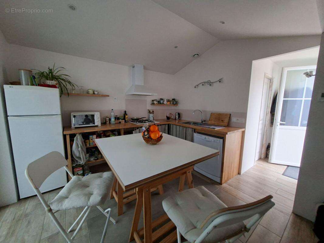 Maison à CHATEAUNEUF