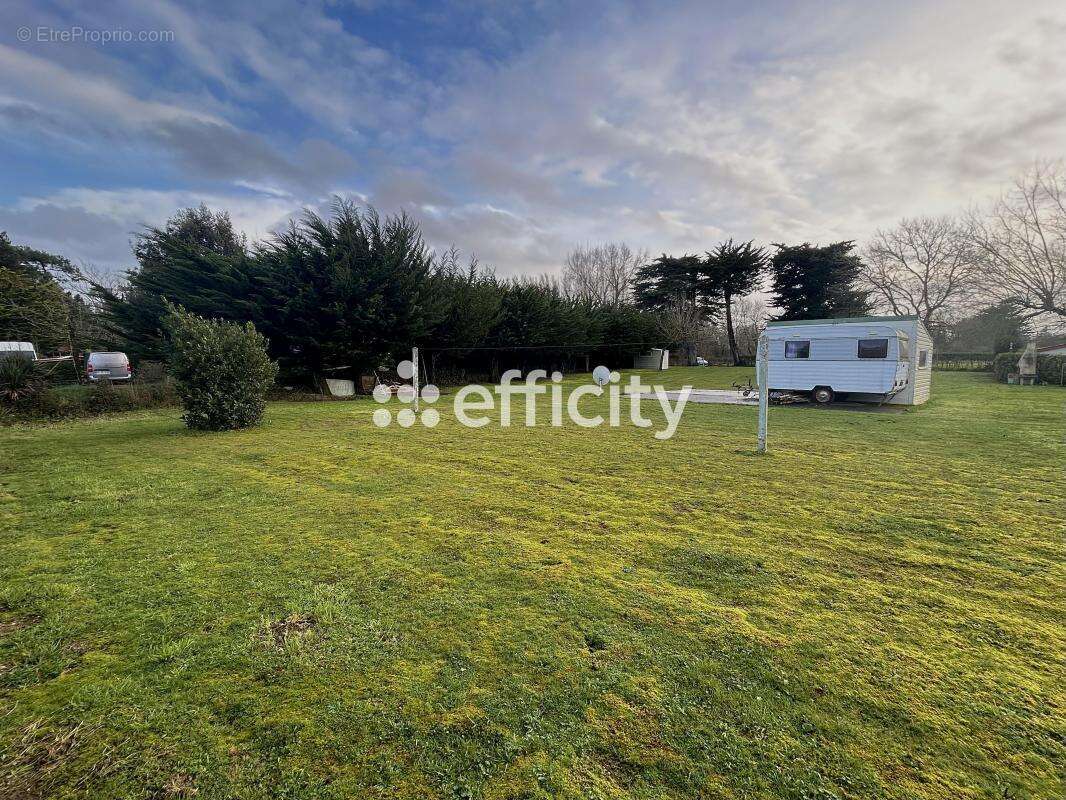 Terrain à SAINT-JEAN-DE-MONTS