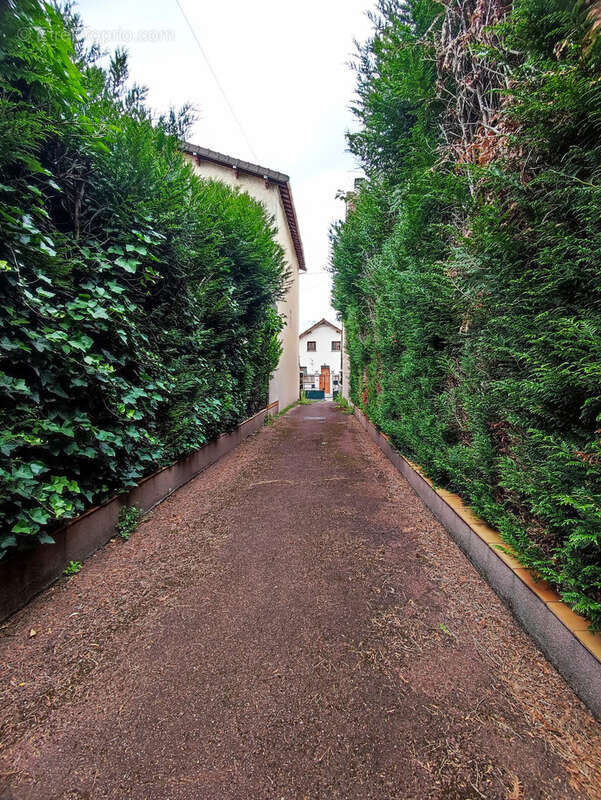 Maison à LE BLANC-MESNIL