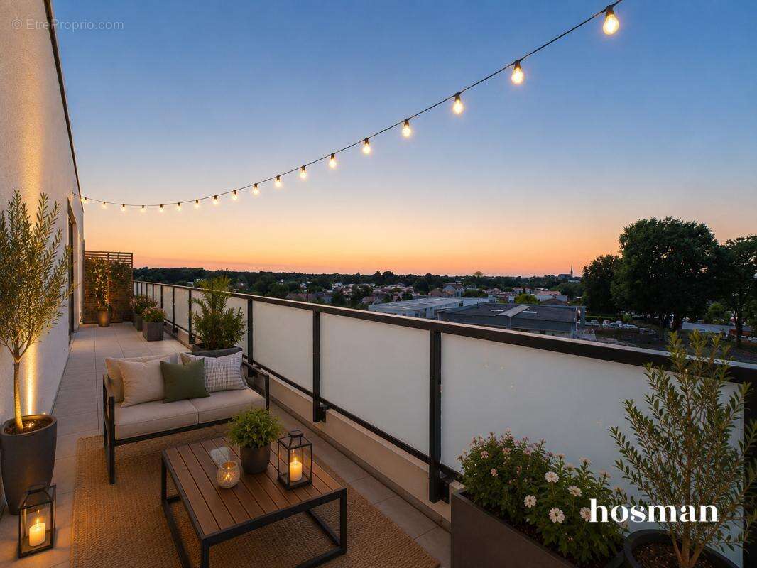 Ravissant appartement T3 de 63,67 m2 au dernier étage, terrasse de 31 m2, 2 places de stationnement et cave - Quartier La Grammo - photo 2