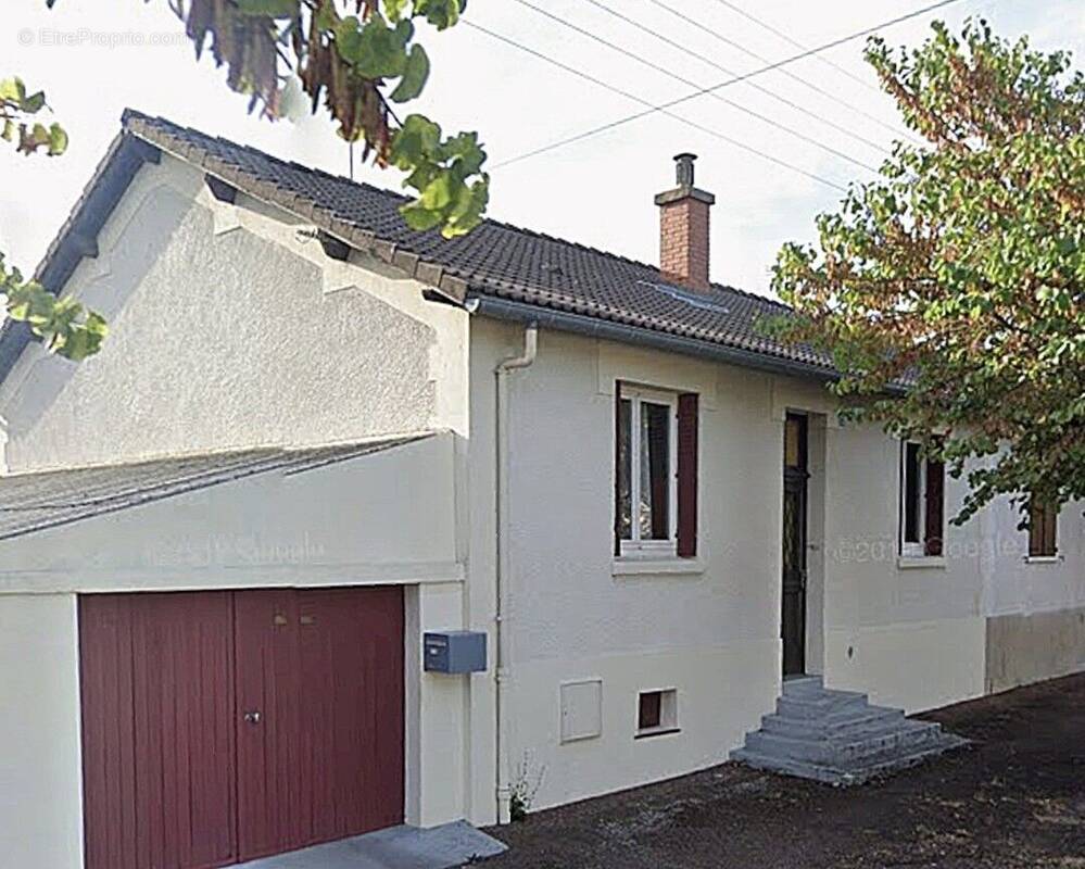 Maison à VARENNES-VAUZELLES