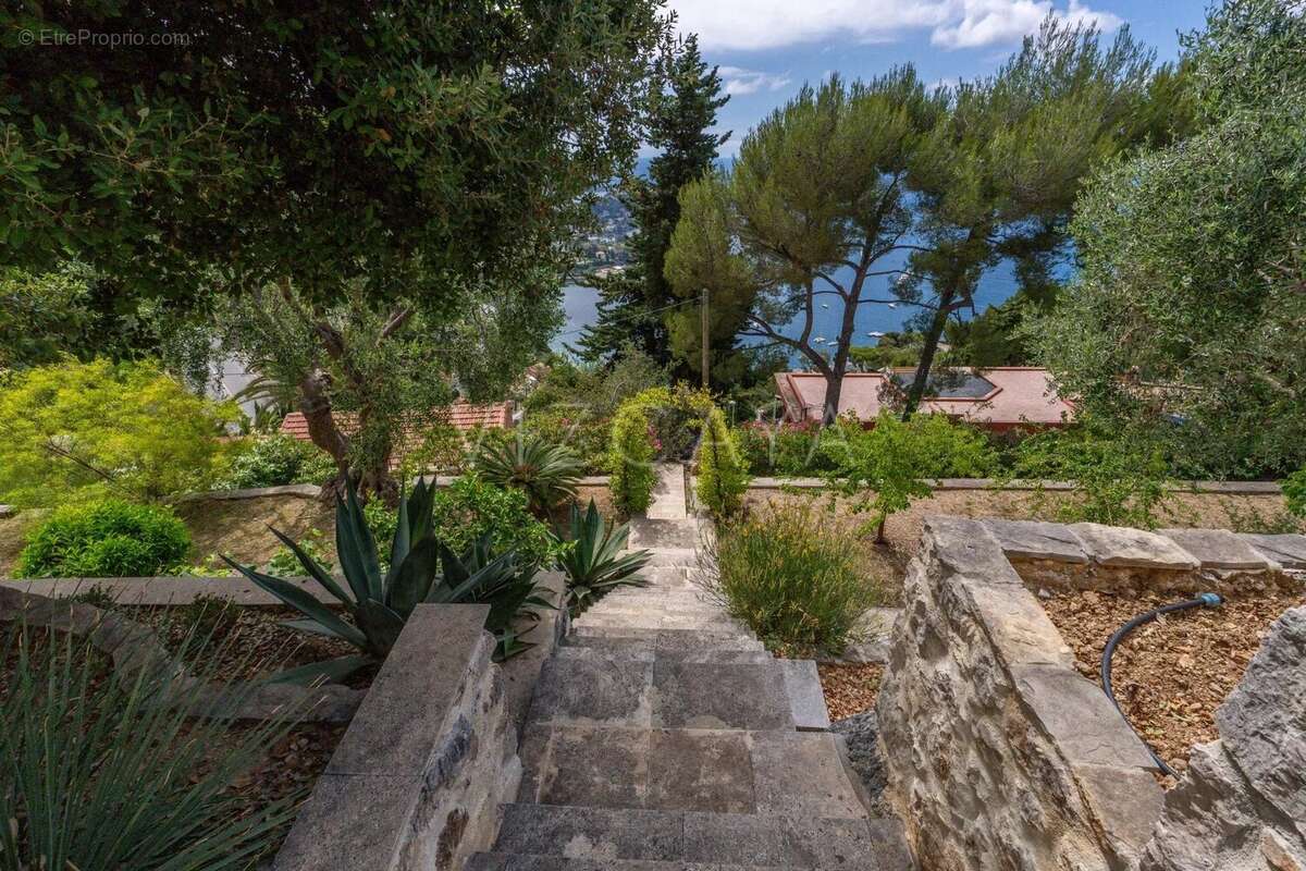 Maison à VILLEFRANCHE-SUR-MER