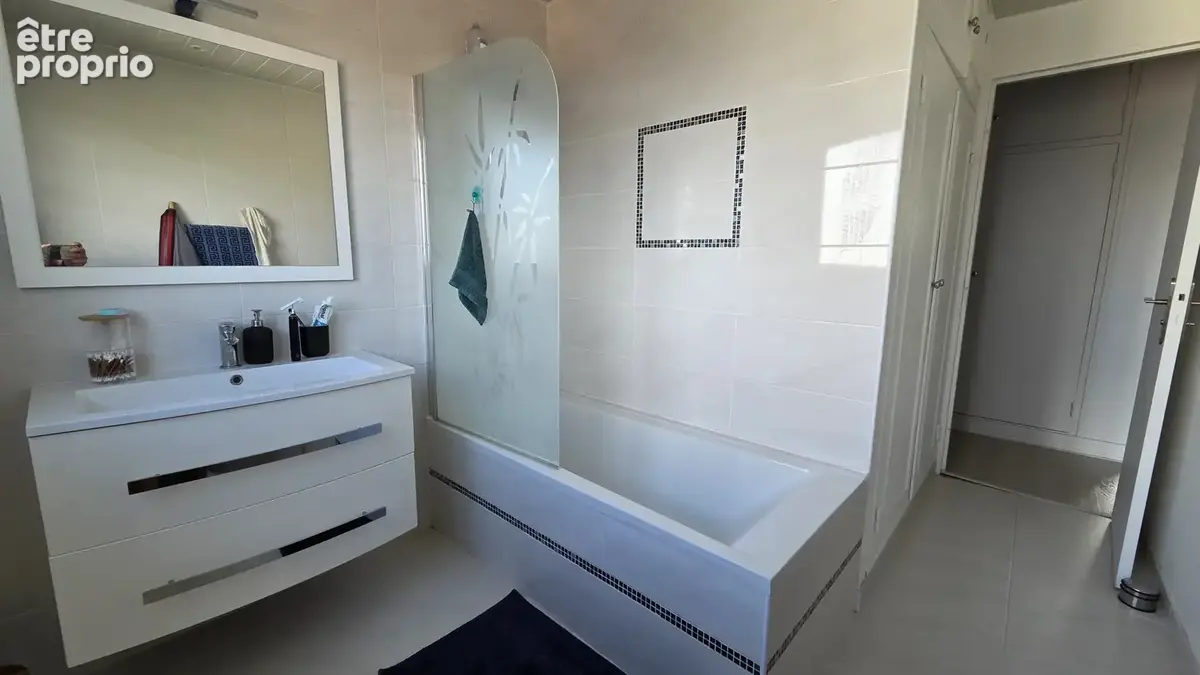 3 pièces au 3ème et dernier étage avec cave et parking - RESIDENCE RECHERCHEE - photo 13