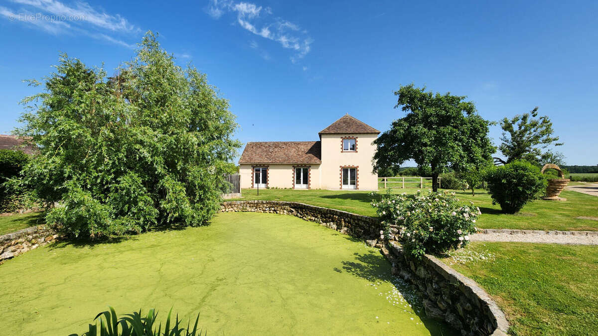 Maison à CHATEAUNEUF-EN-THYMERAIS