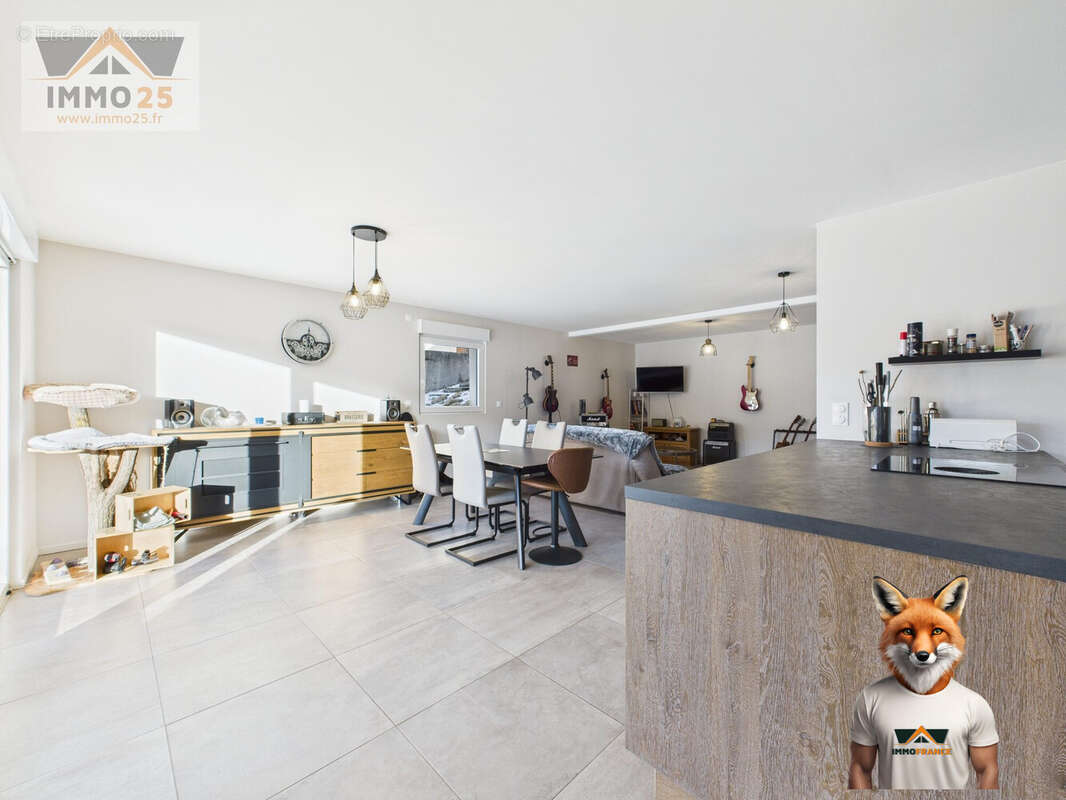 Appartement à ORCHAMPS-VENNES