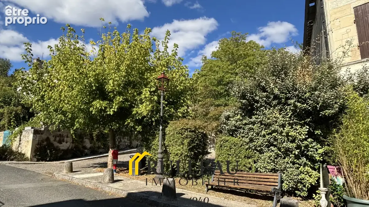 Maison en pierre atypique rénovée de 101 m2 avec terrasse et jardin non attenant situé à ASQUES au bord de la - photo 16
