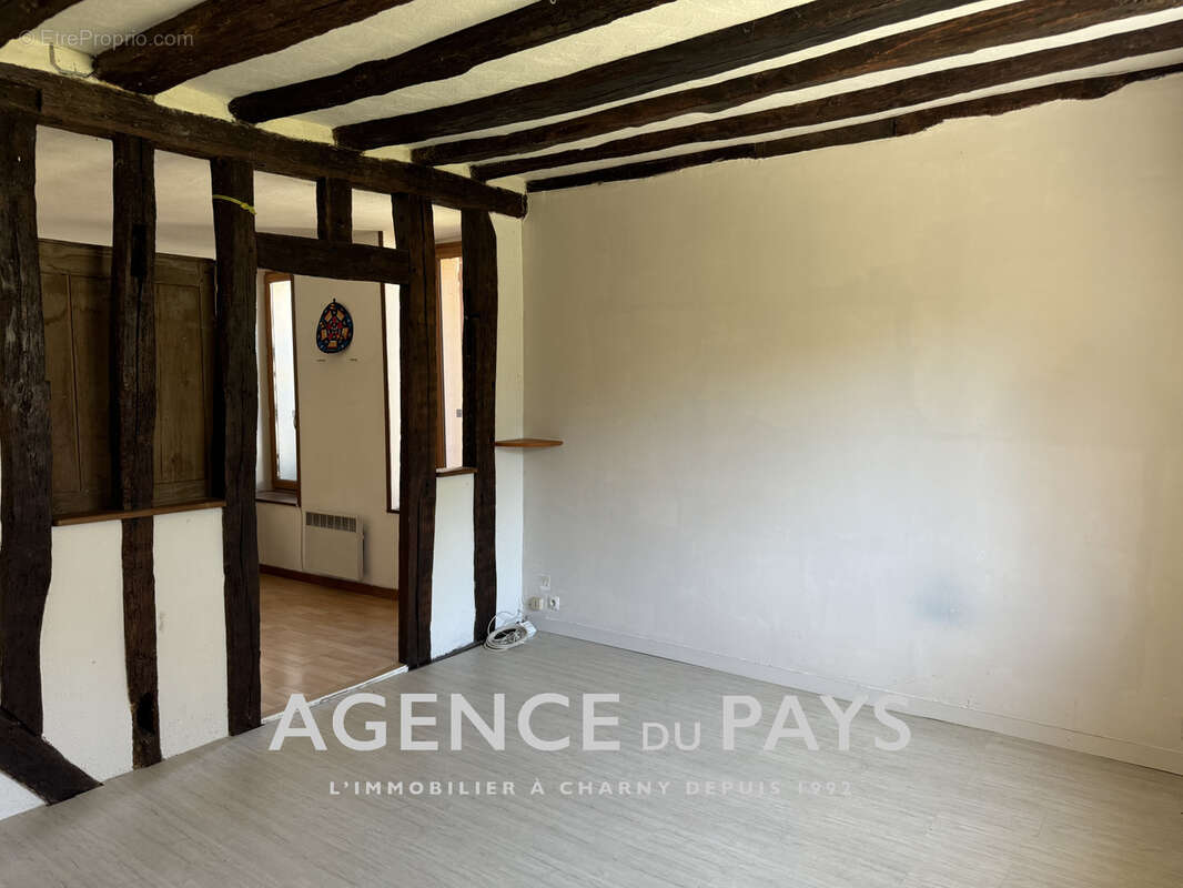 Maison à COURTENAY