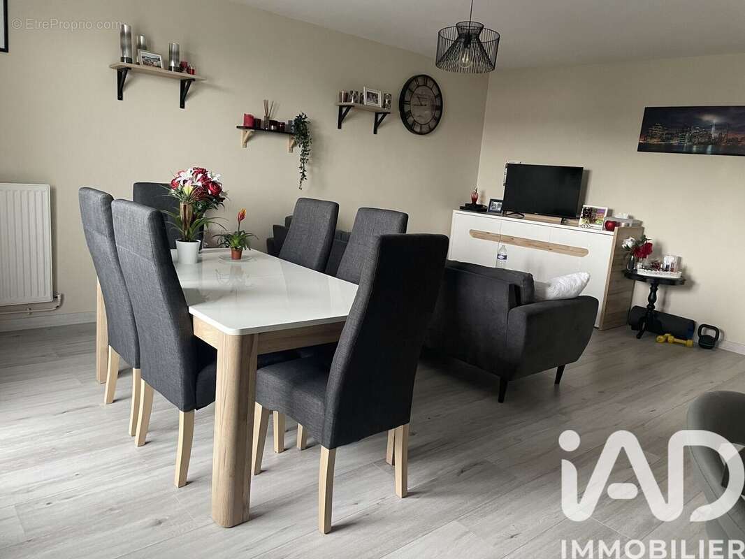 Photo 2 - Appartement à SAINT-MAURICE-D'ETELAN