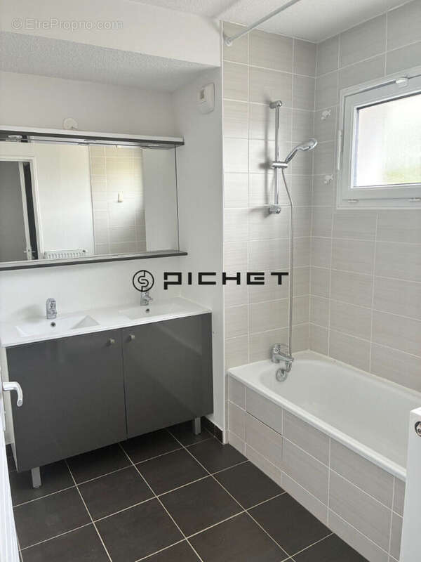 Maison à MONTLOUIS-SUR-LOIRE