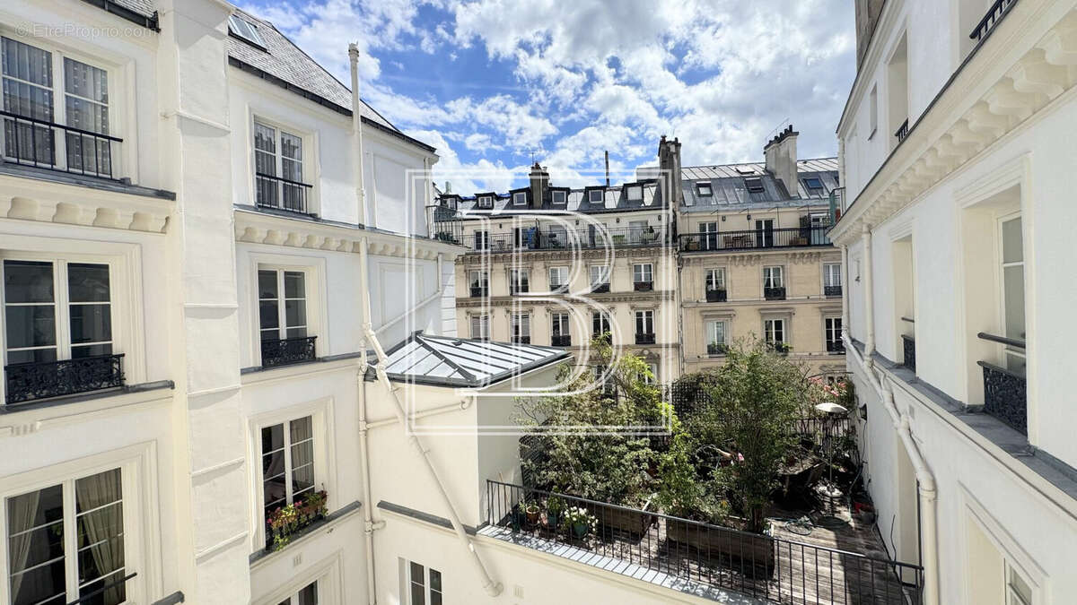 Appartement à PARIS-3E