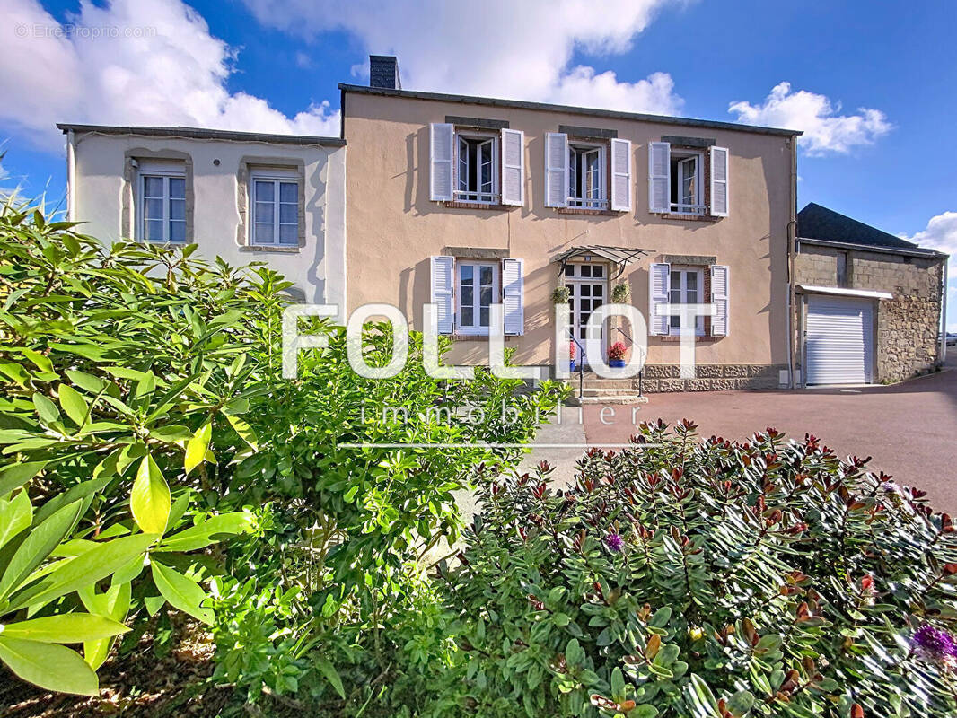 Maison à BRICQUEBEC