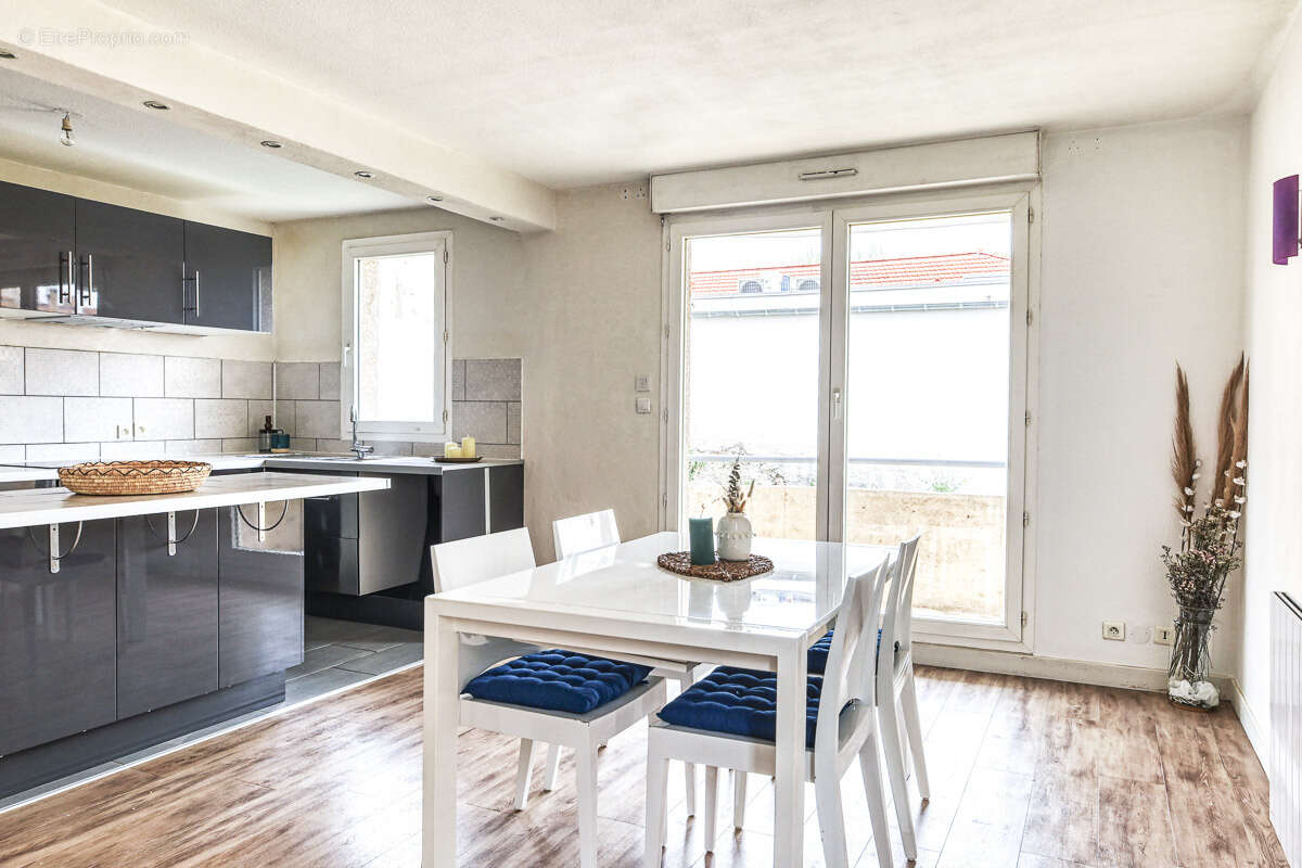 Appartement à AUBAGNE