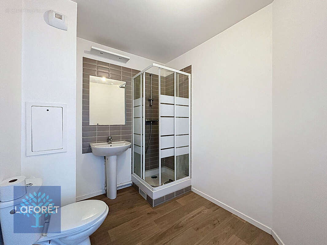 Appartement à CORBEIL-ESSONNES