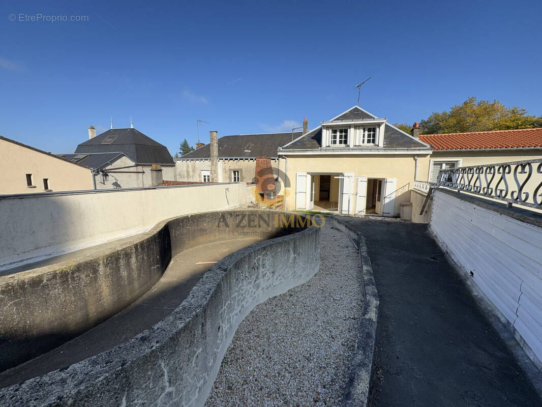 Appartement à SECONDIGNY