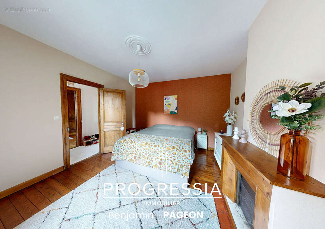 Maison à MONTIVILLIERS