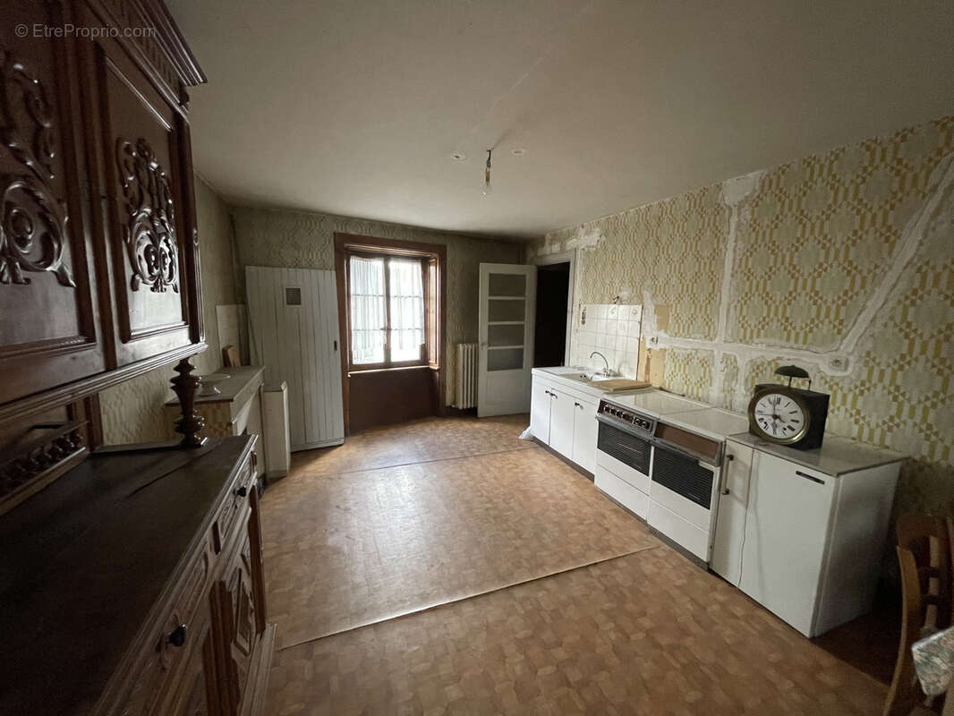 Maison en pierre mitoyenne Sainte-Sigolène - photo 5