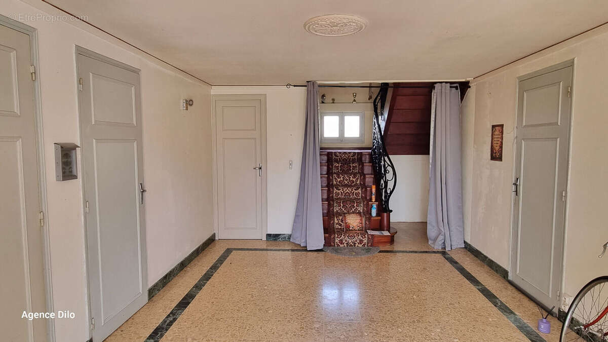 Maison à CHENY