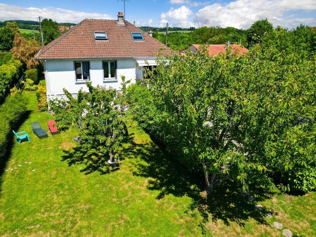 Maison à LA CHAPELLE-MOUTILS