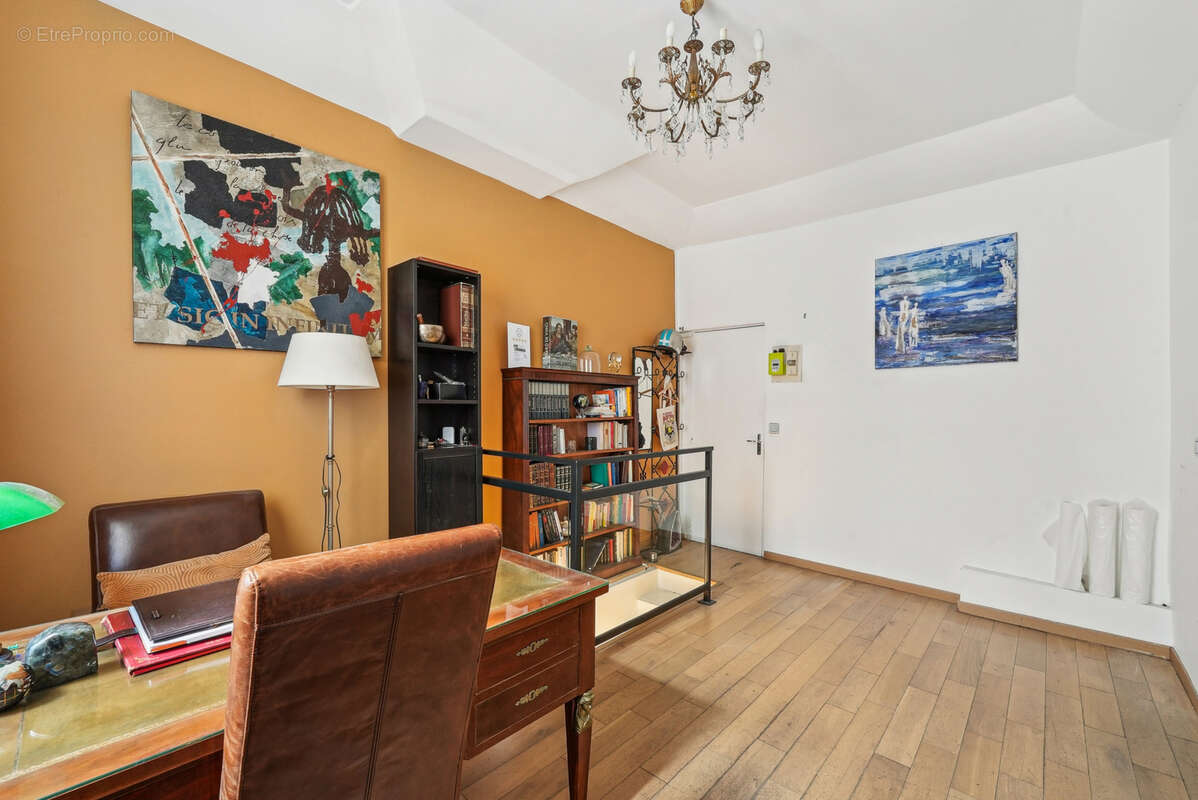 Appartement à PARIS-9E