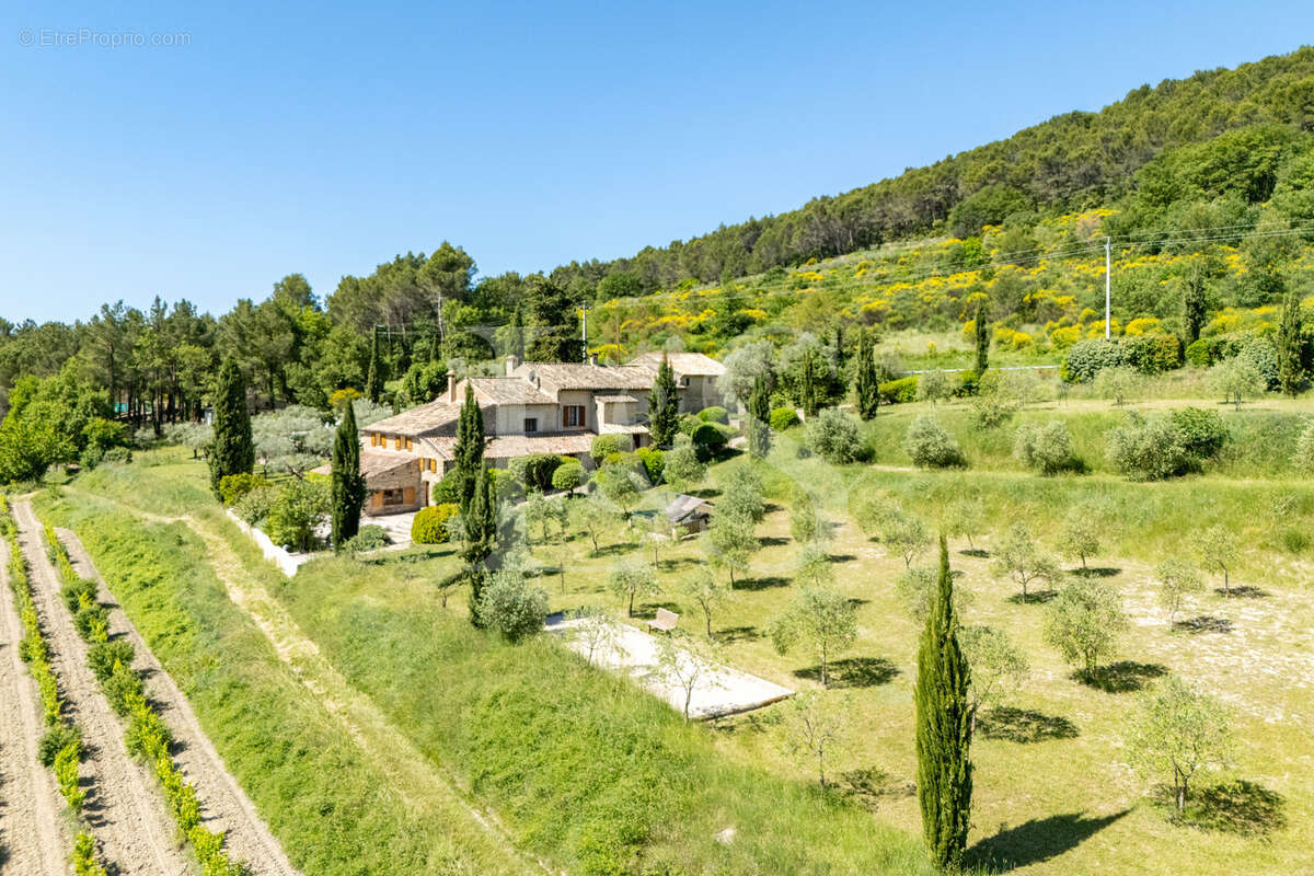 Maison à VAISON-LA-ROMAINE
