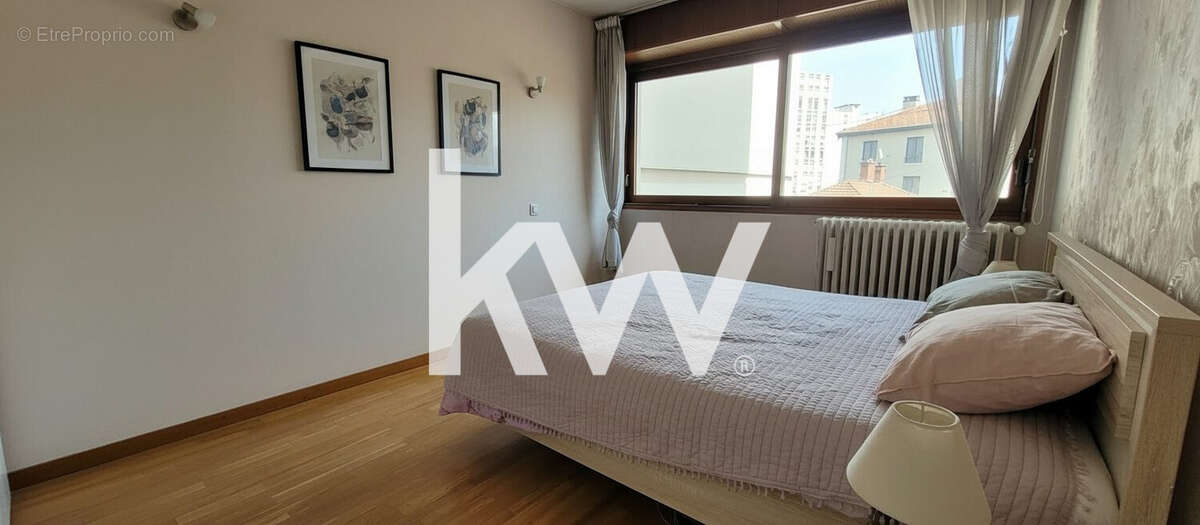 Appartement à SAINT-ETIENNE