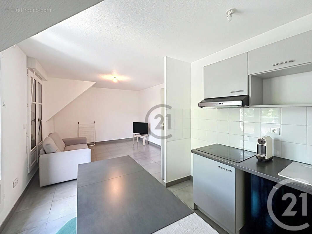 Appartement 56 m² à Provins  - photo 2