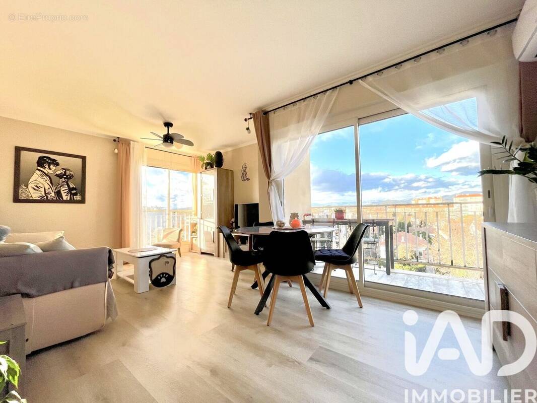 Photo 1 - Appartement à FREJUS