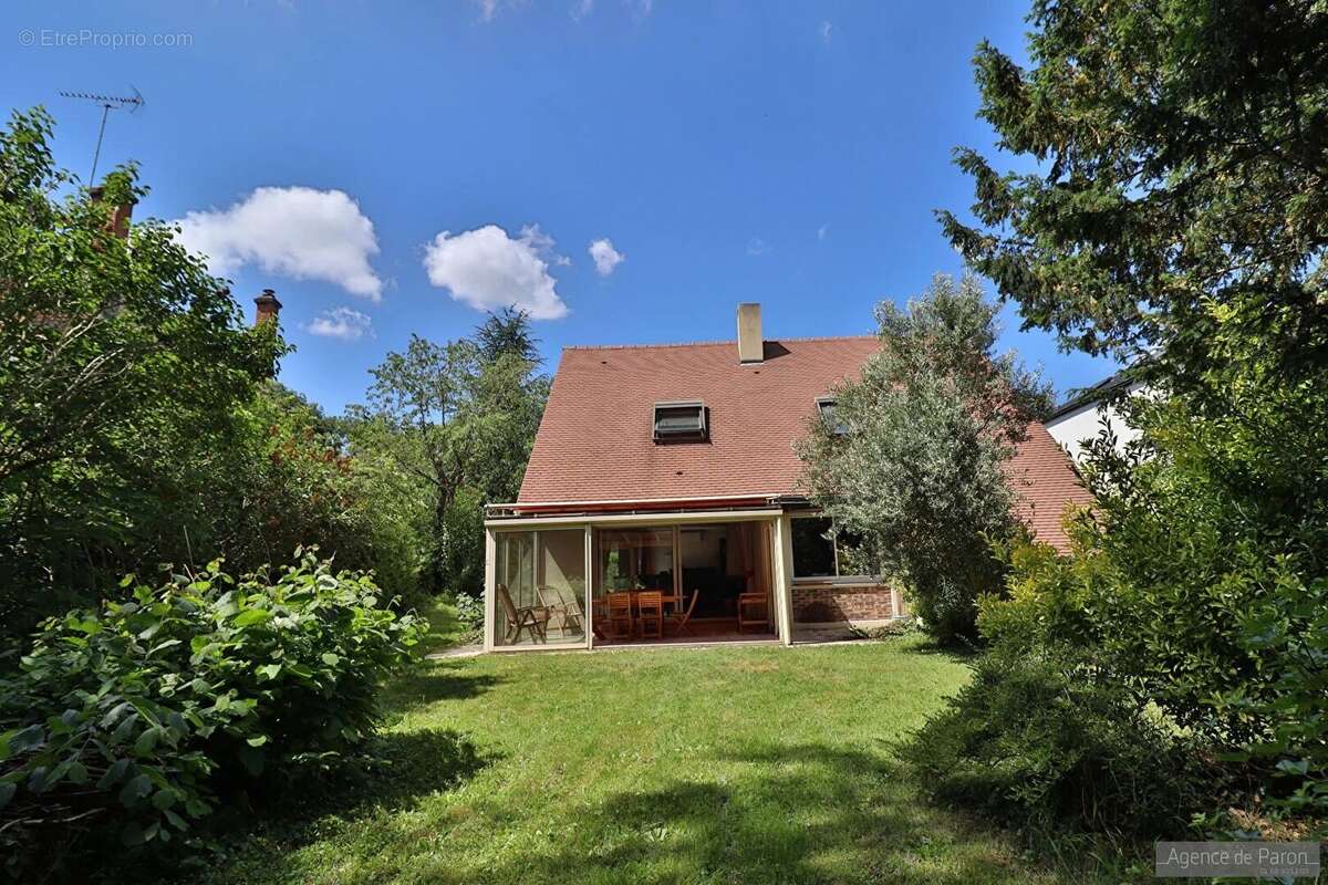 Maison à VERRIERES-LE-BUISSON