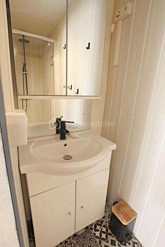 Maison à SAINT-LAURENT-DE-LA-SALANQUE